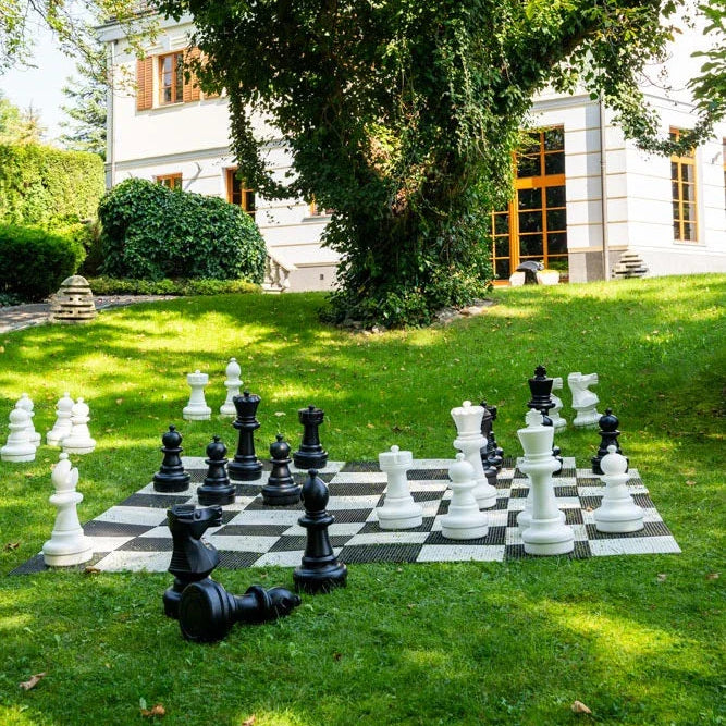 Gartenschach & Outdoor-Schach kaufen – XXL Schachfiguren für draußen