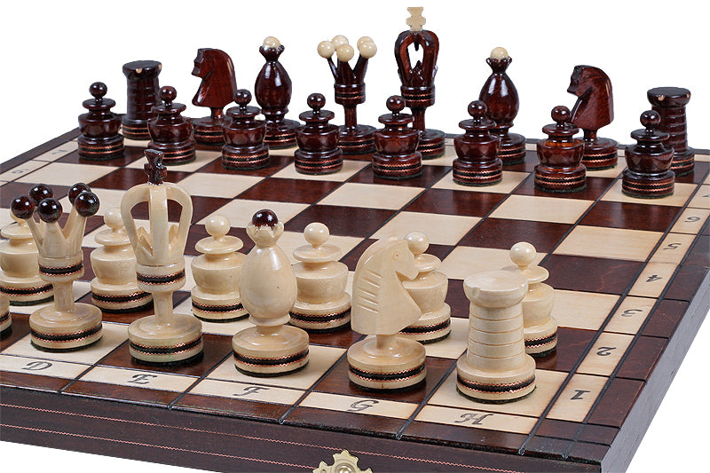 ROYAL Schachspiel mit eingelegten Figuren (49 × 49 cm) - ROYAL Schachspiel mit eingelegten Figuren (49 × 49 cm)