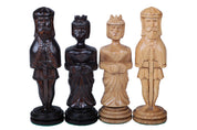 Großes Eichenschach mit geschnitzten Figuren aus Holz - 65 × 65 cm
