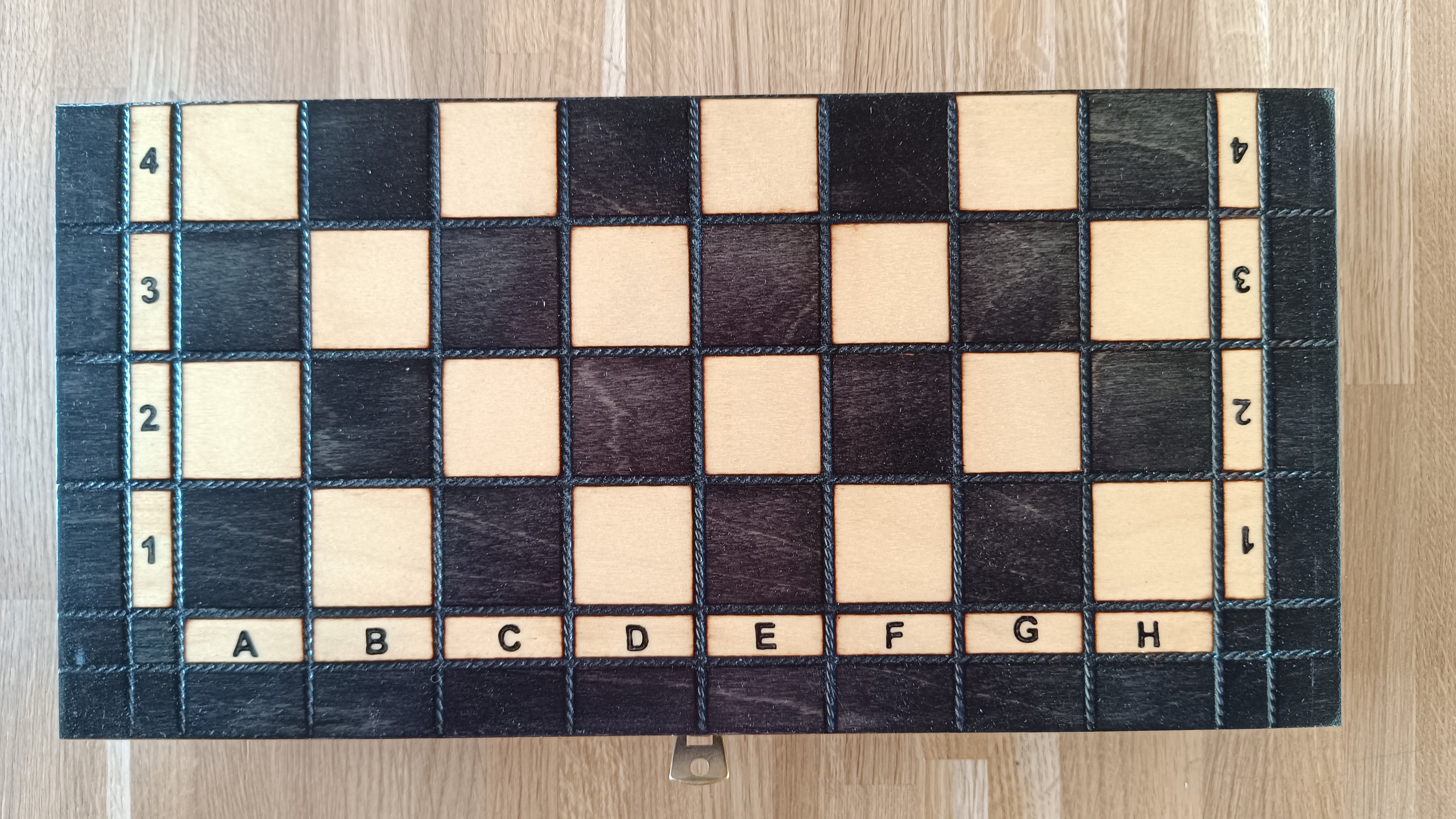 CH134AK_BLACK_board.jpg