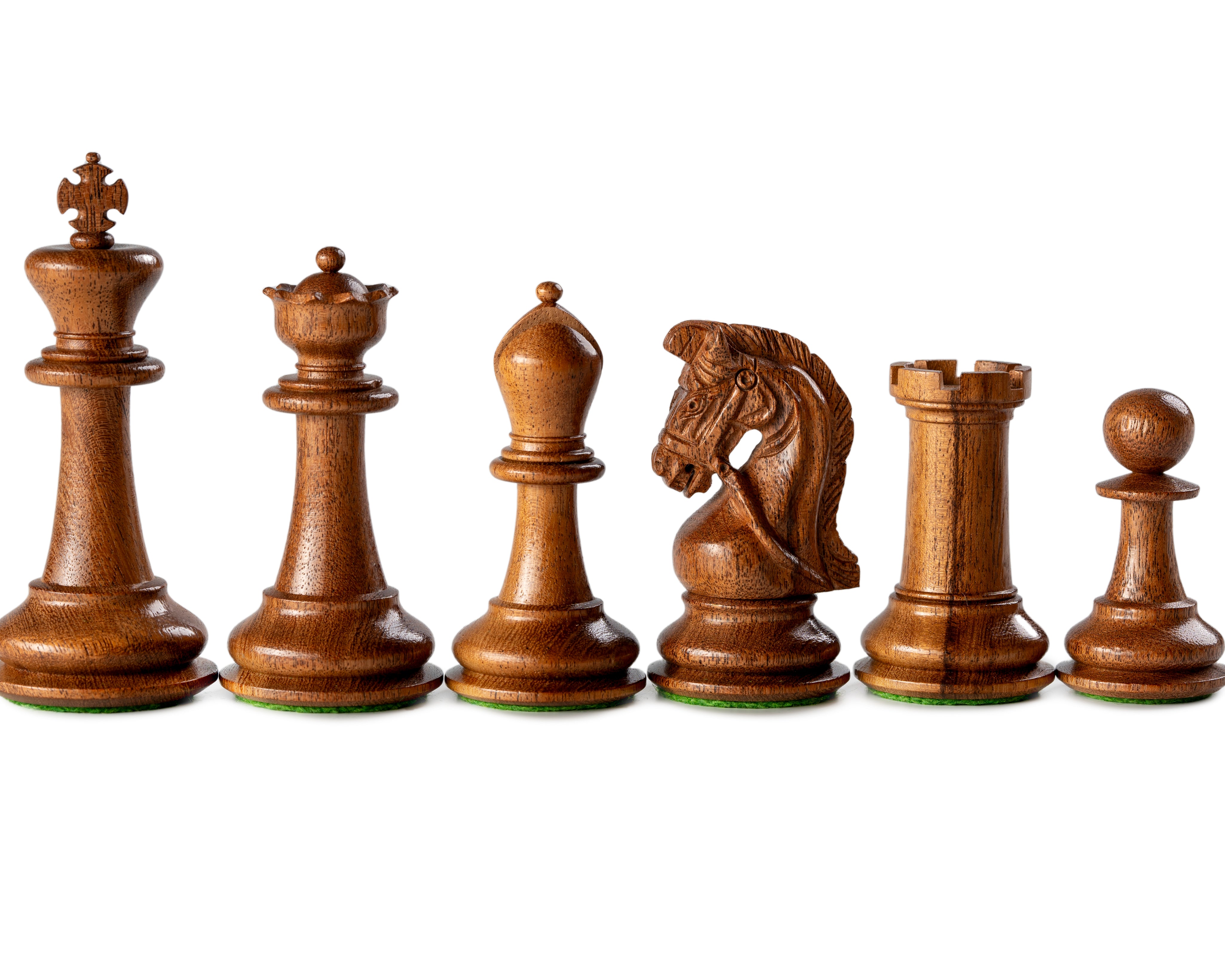 CHI110_S375_Sultan_chess_pieces_acacia.jpg