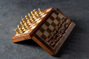 Magnetisches Holzschachspiel mit Intarsien - 30 cm