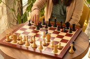 Queen's Gambit Schachfiguren 1957 Ebenholz Buchsbaum 4 Zoll