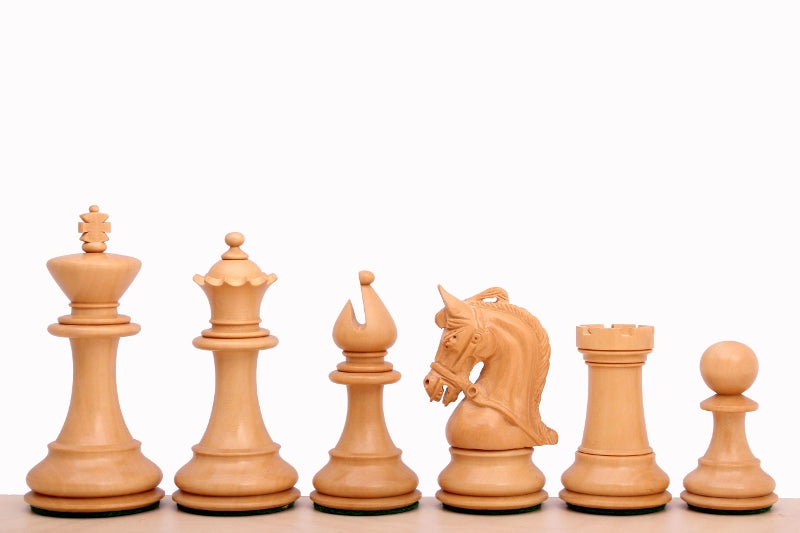 Korinthische 4,25'' Schachfiguren aus Ebenholz - Korinthische 4,25'' Schachfiguren aus Ebenholz