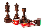 Schachpokal aus Holz - Black Hetman